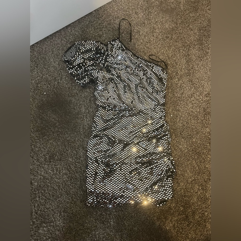 DO+BE one shoulder mini dress